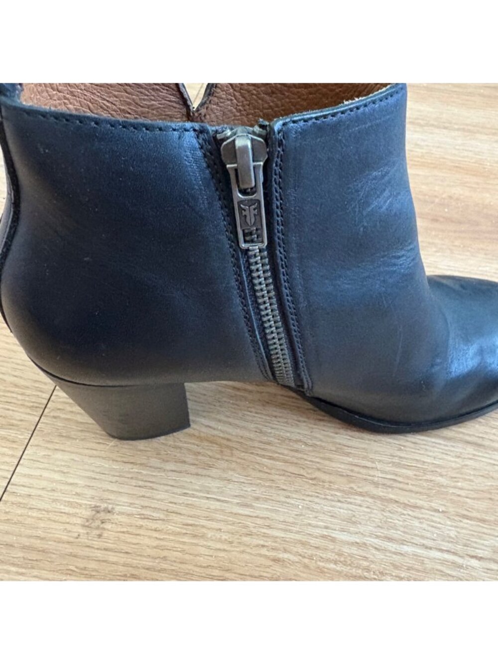Frye Meghan Leather Heeled Ankle Booties Black Women’s Size 7 B - Picture 8 of 12